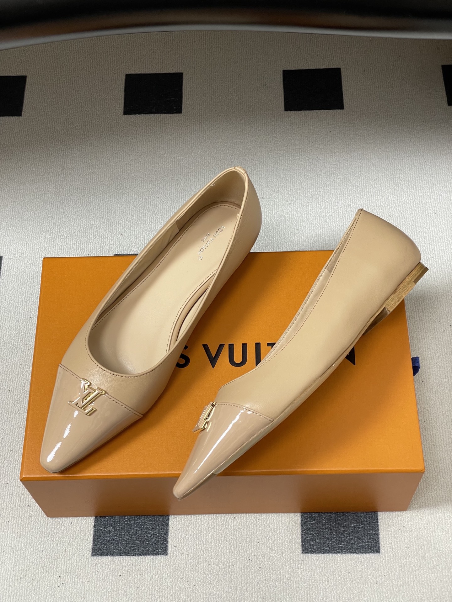 Women's high heels